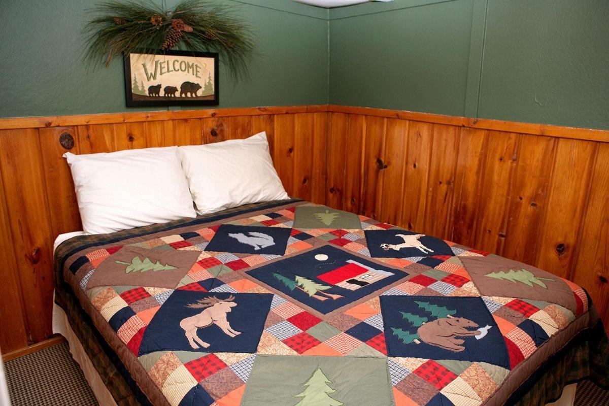 Triple R Cottages- 5 Cabin Estes Park Esterno foto